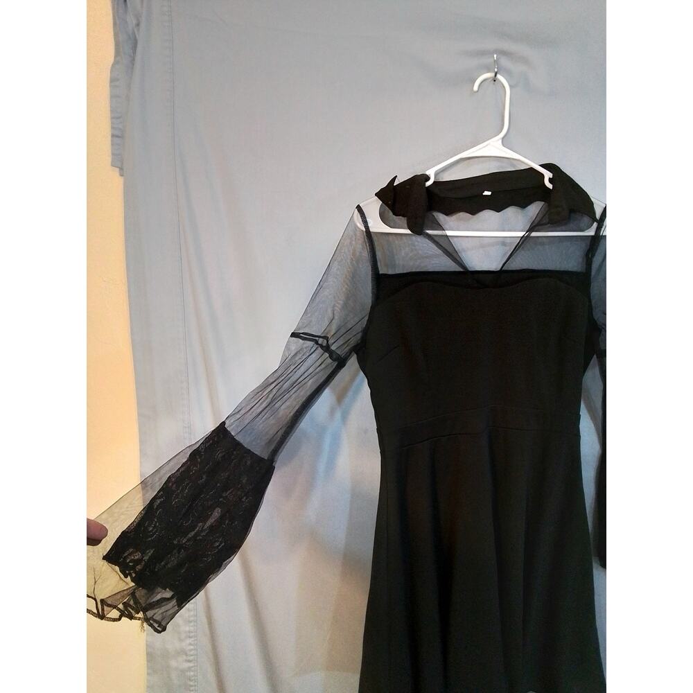 Little black dress - Picture 5 of 8